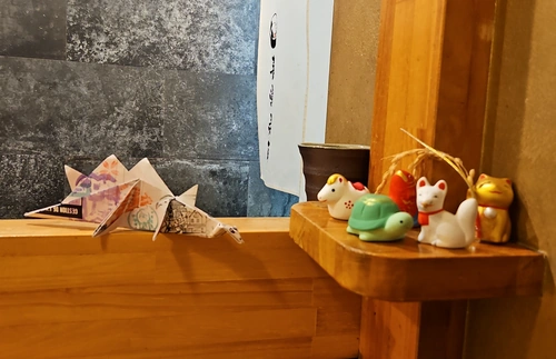 Kitsune Sushi : difficile d'entrer…
Petit, horaires serrés, plein d'étoiles sur les réseaux…